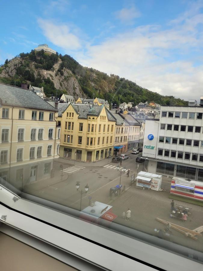 Single Elegant Room I Sentrum- Sea View Ålesund Eksteriør bilde